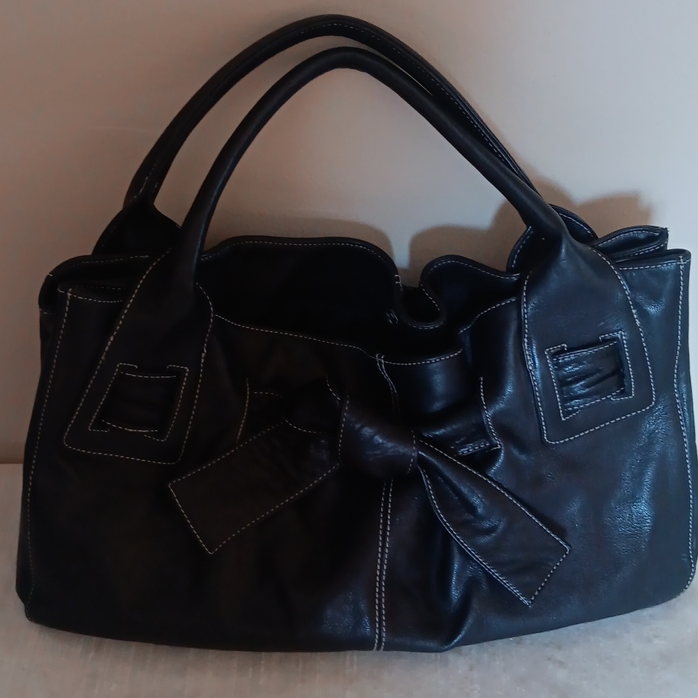 🖤Perlina Black Everyday Bag With Bow Accent And High Qaulity  Soft Cowhide